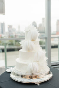 elegant wedding cake